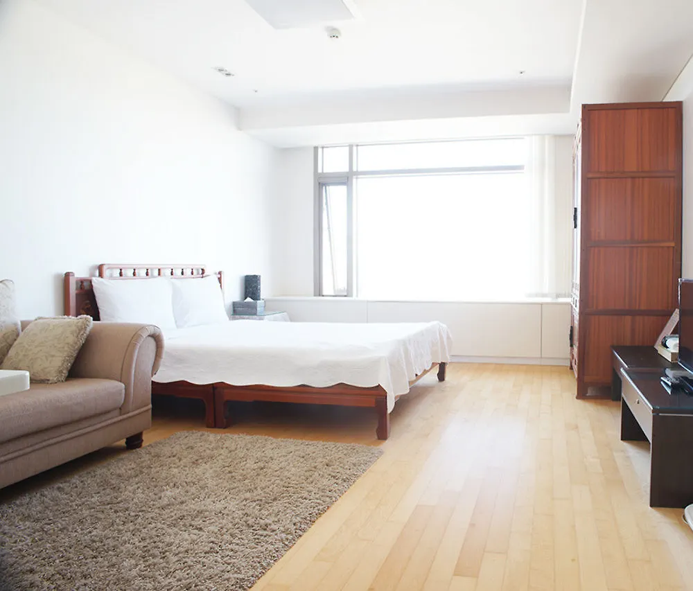 Gogohouse Hotel Incheon 3*,  South Korea